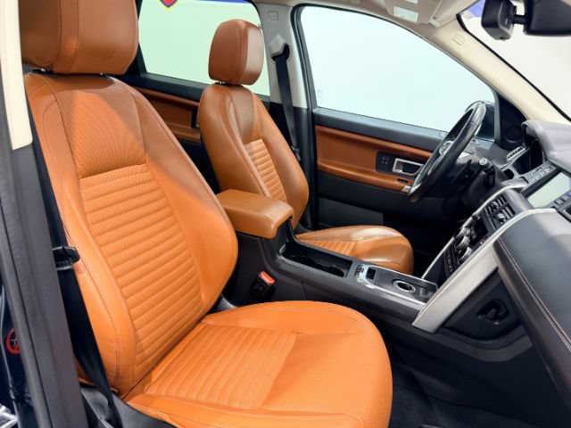 Used 2016 Land Rover Discovery Sport HSE Luxury AWD/4WD image 45