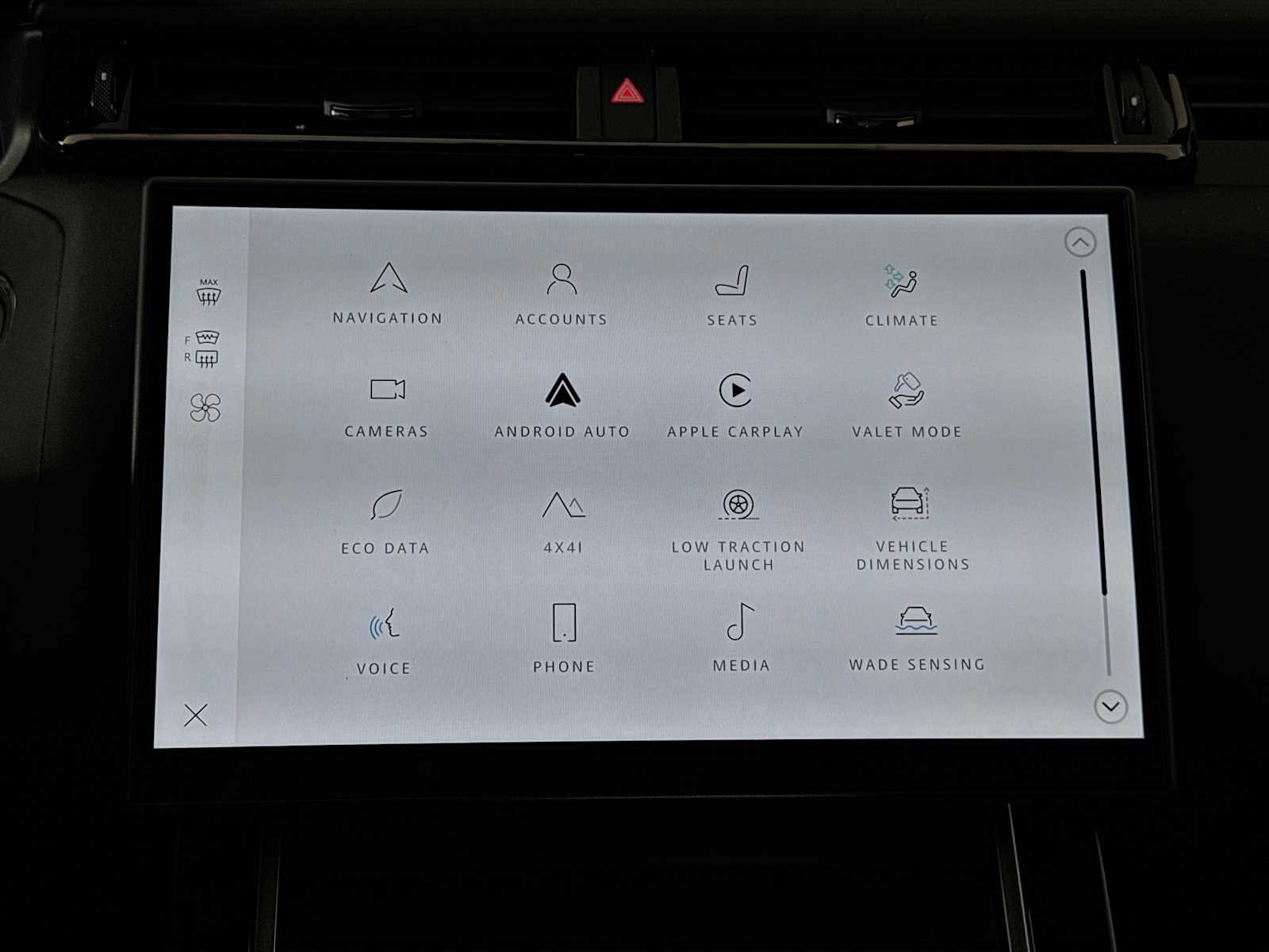 Used 2026 Land Rover Range Rover Velar Dynamic SE AWD/4WD image 14