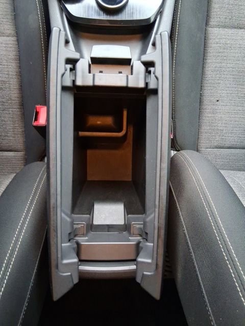 Used 2023 Nissan Rogue SV image 16