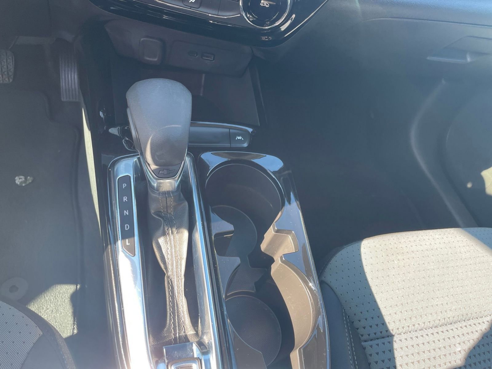 Used 2025 Chevrolet Trax LT image 39