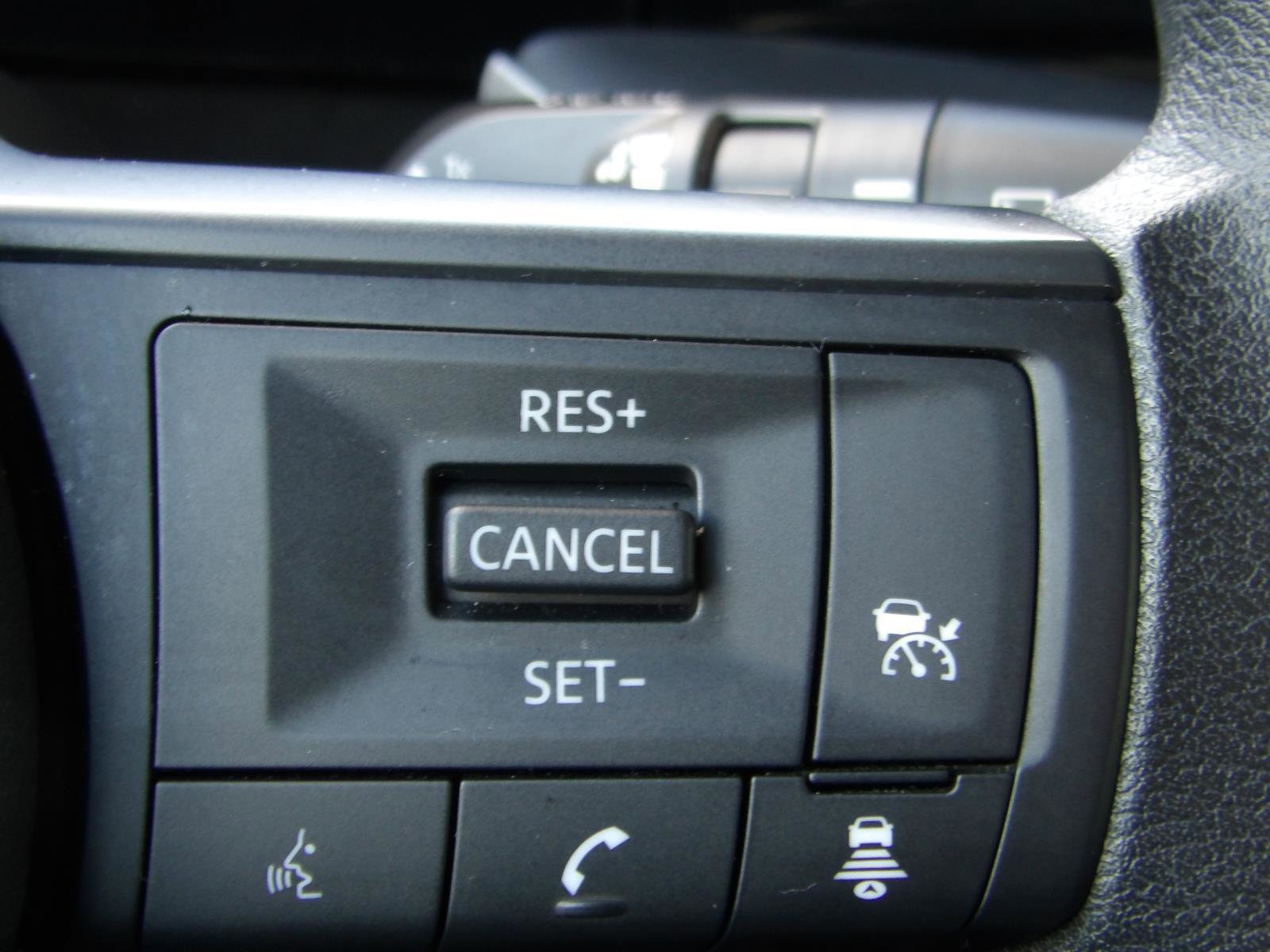 Certified 2025 Nissan Kicks S image 29