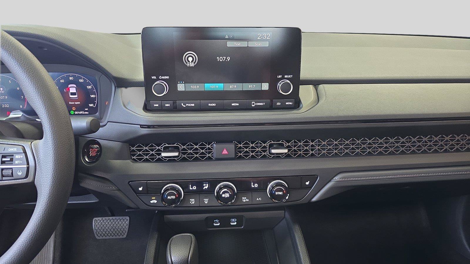 Used 2025 Honda Accord SE image 21