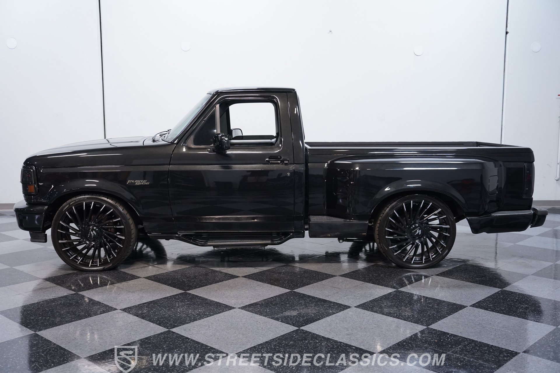 Used 1994 Ford F150 XL RWD image 2