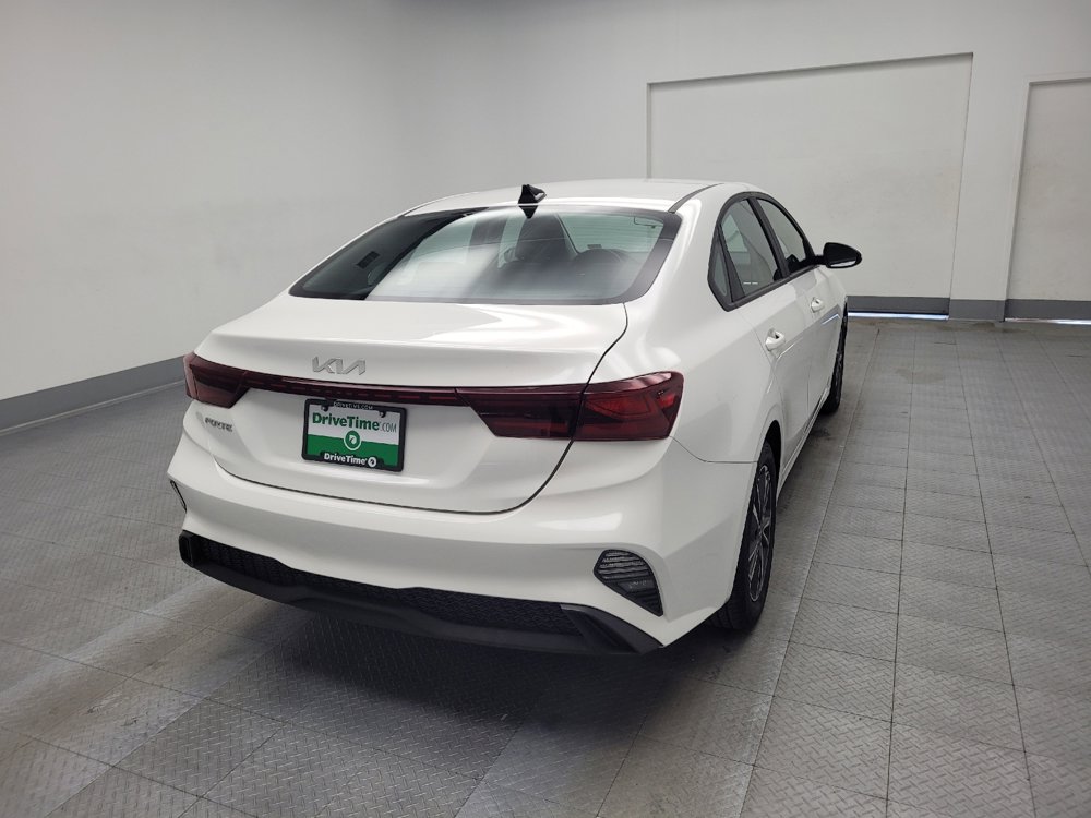 Used 2023 Kia Forte LXS image 7