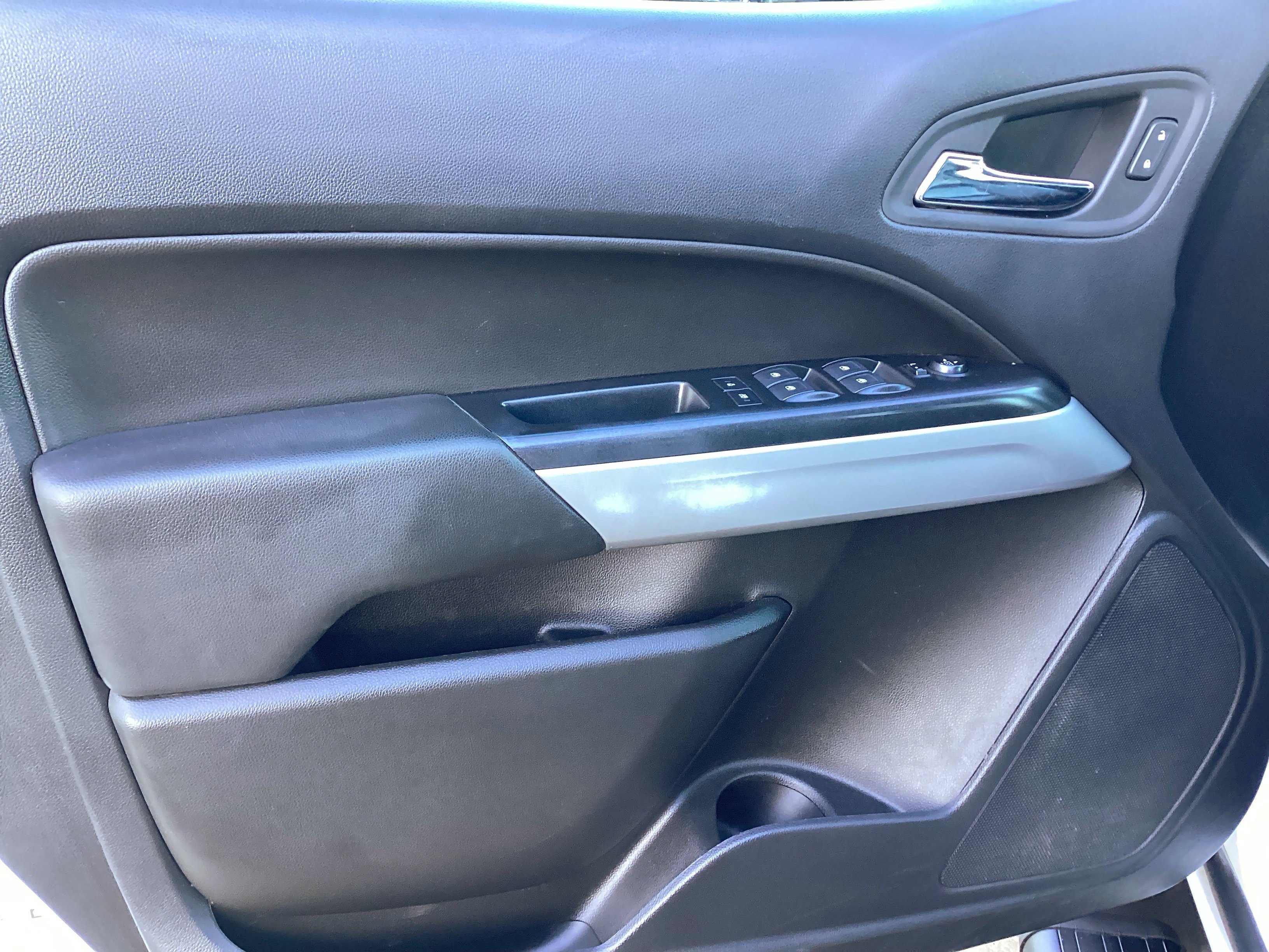 Used 2022 Chevrolet Colorado ZR2 AWD/4WD image 17