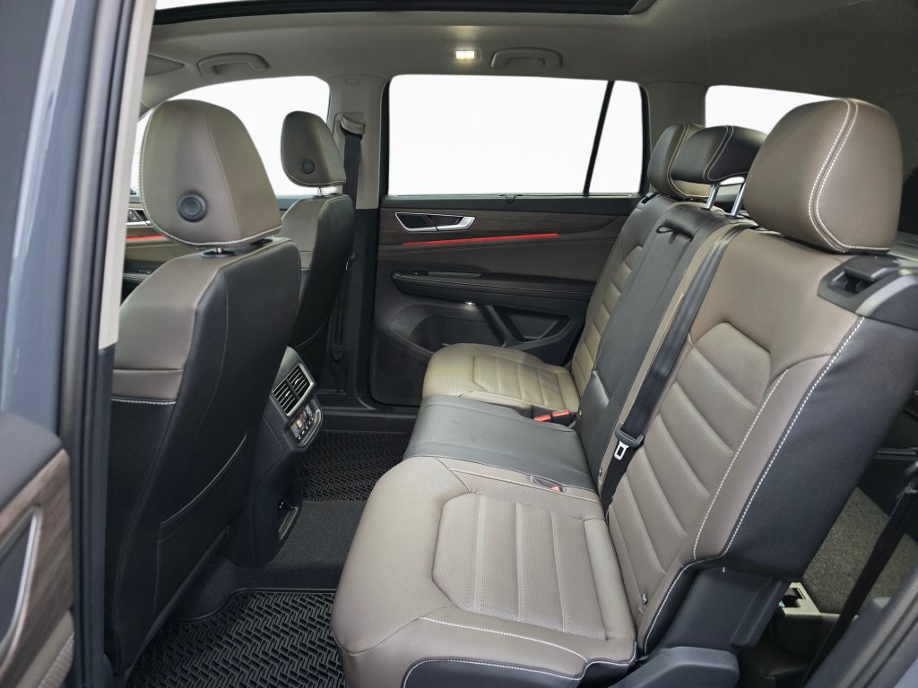 New 2026 Volkswagen Atlas SEL AWD/4WD image 30