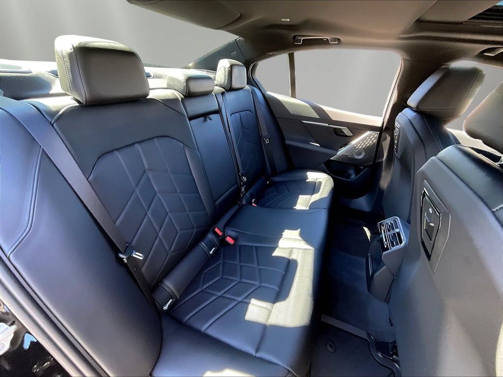 Used 2026 BMW 530i RWD image 26