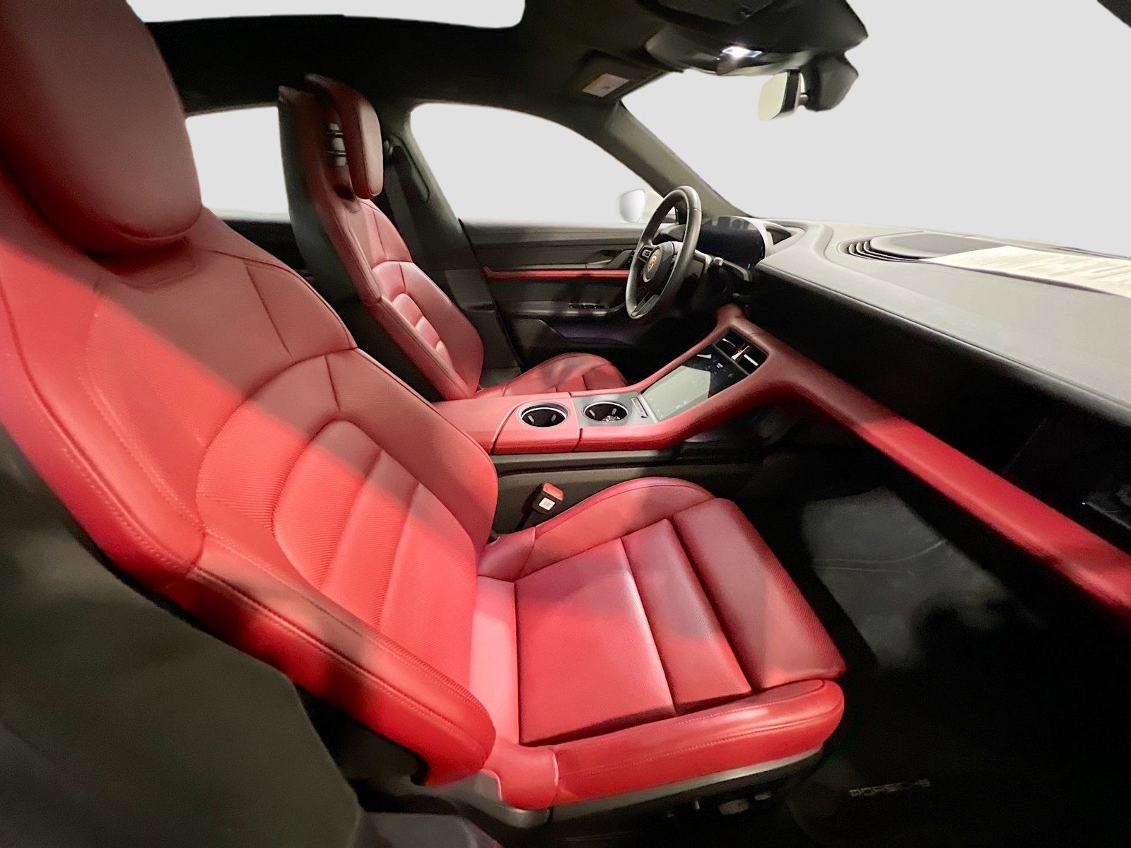 Used 2020 Porsche Taycan Turbo image 21