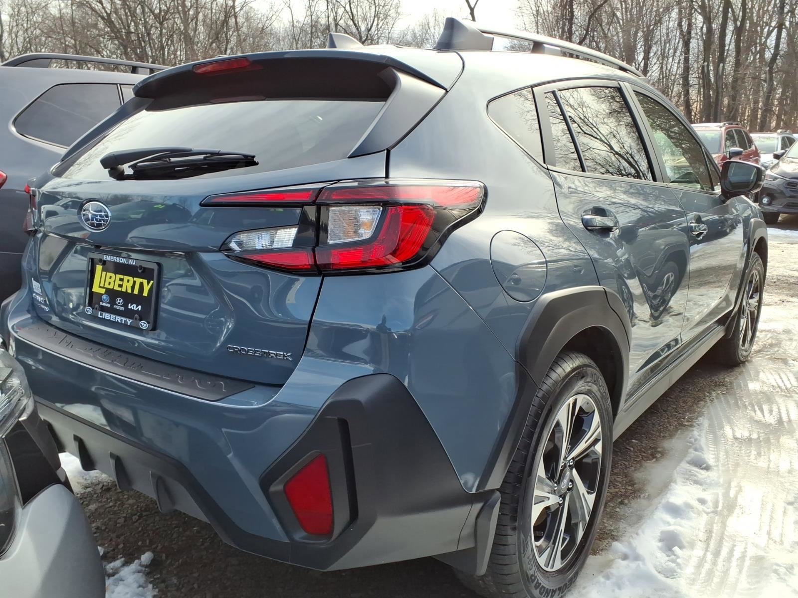 Certified 2025 Subaru Crosstrek 2.0i Premium image 5
