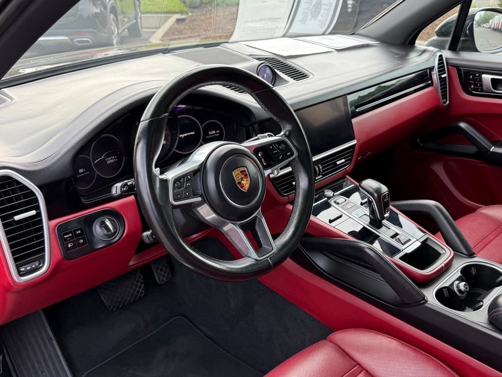 Used 2020 Porsche Cayenne AWD/4WD image 19