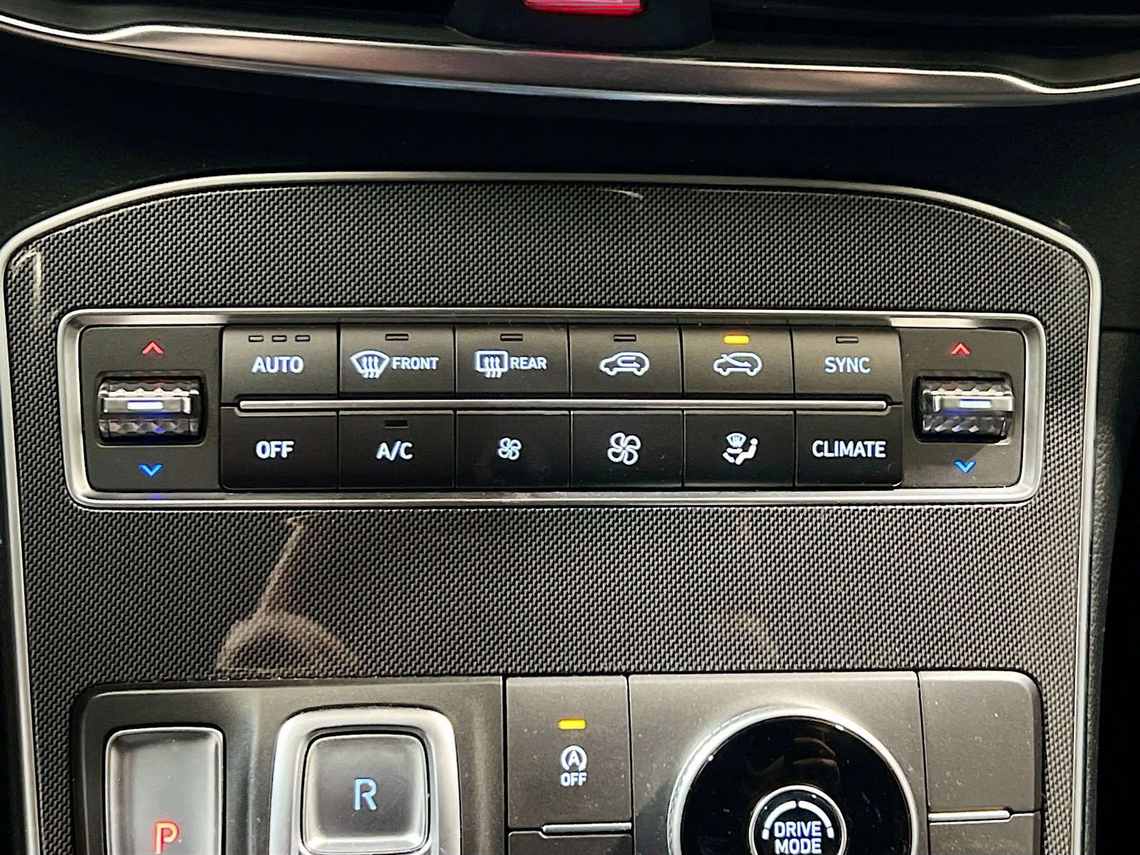 Used 2022 Hyundai Santa Fe SEL w/ Convenience Package image 11