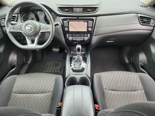Used 2018 Nissan Rogue SV w/ Premium Package FWD image 14