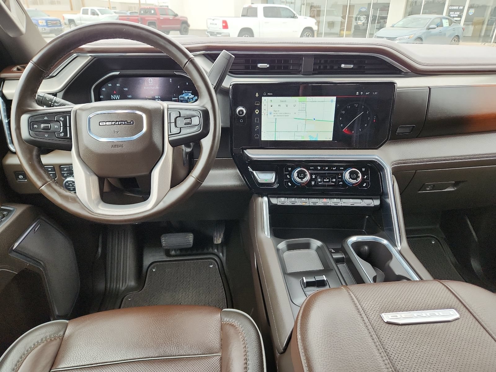 Used 2025 GMC Sierra 2500 Denali w/ Max Trailering Package AWD/4WD image 10