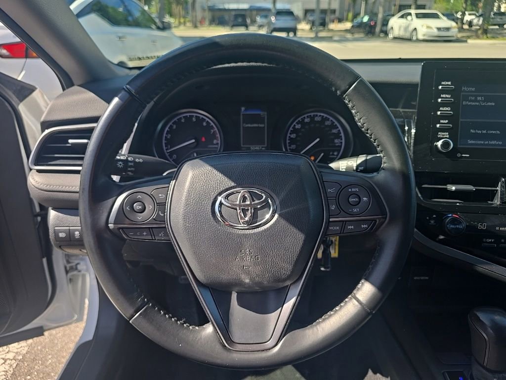 Used 2023 Toyota Camry SE FWD image 16