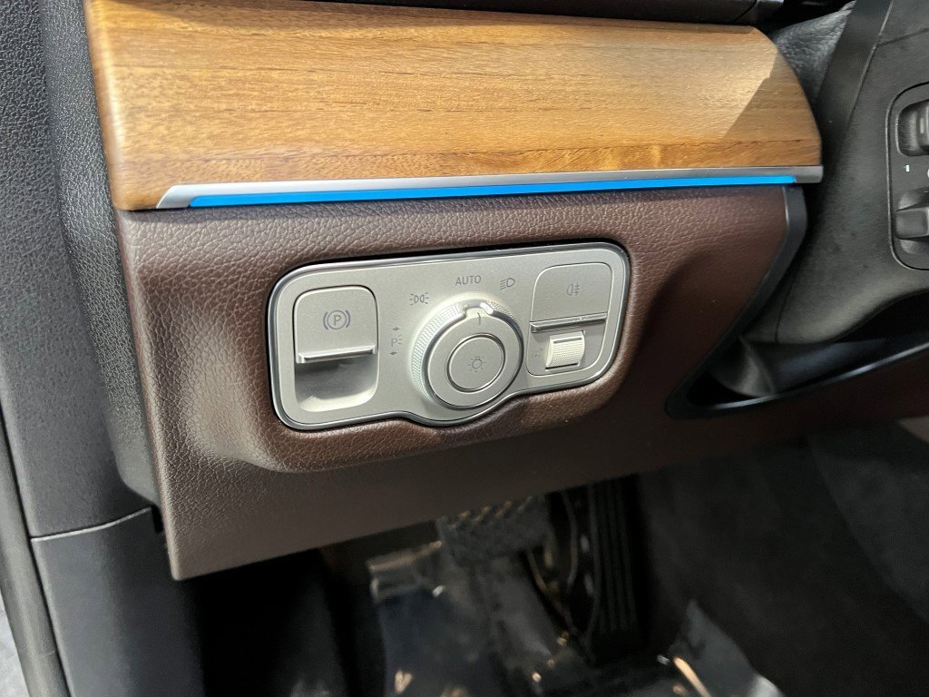 Used 2022 Mercedes-Benz GLE 350 4MATIC image 37