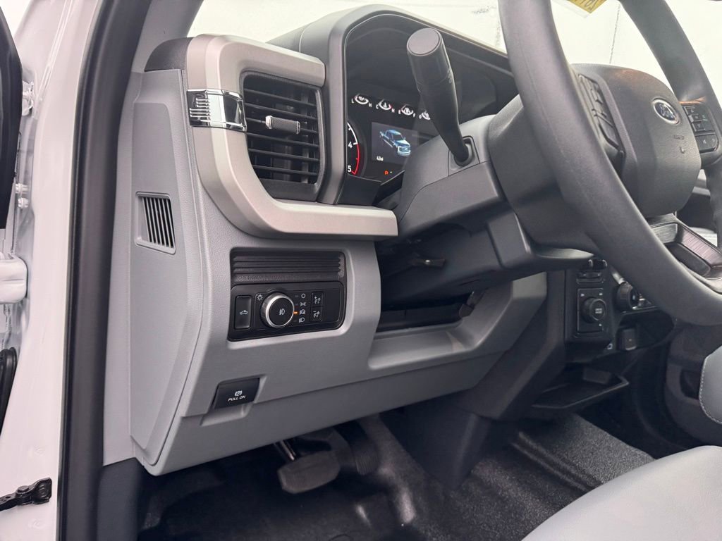 New 2026 Ford F550 4x4 SuperCab Super Duty image 12
