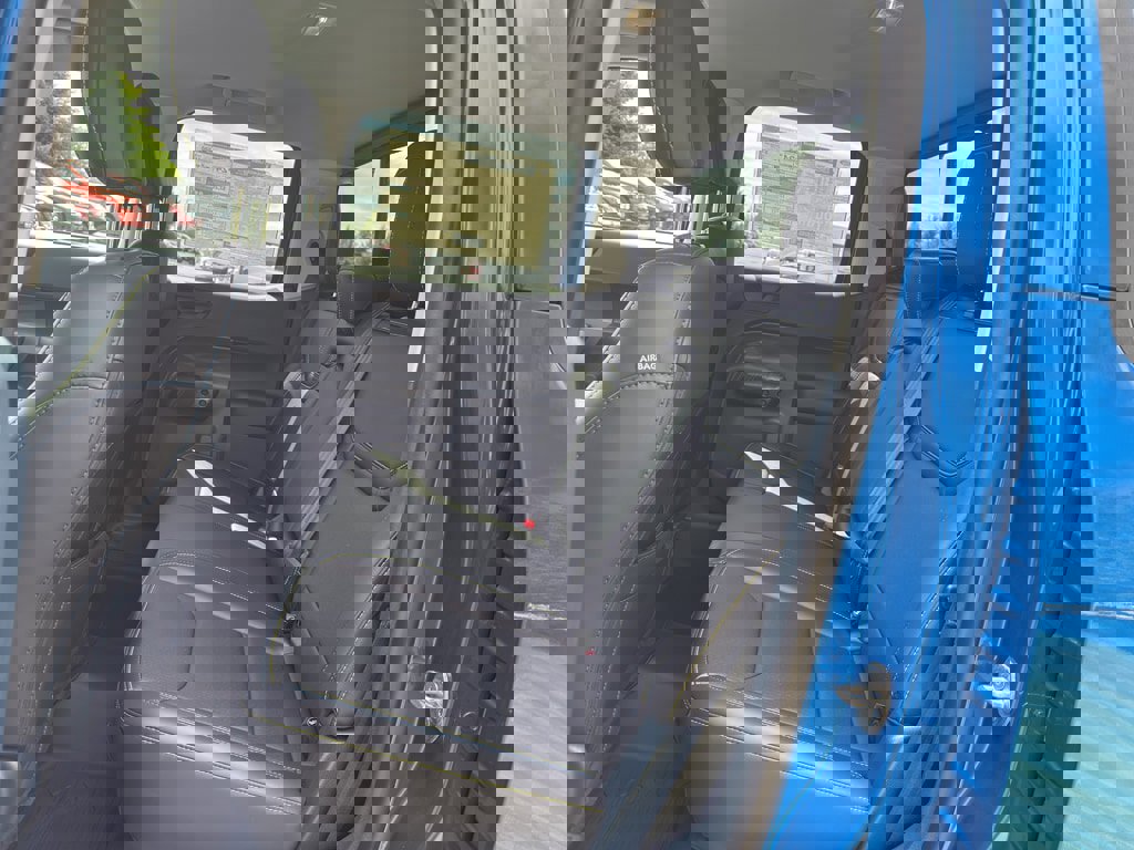 New 2025 Ford Maverick Lobo image 54