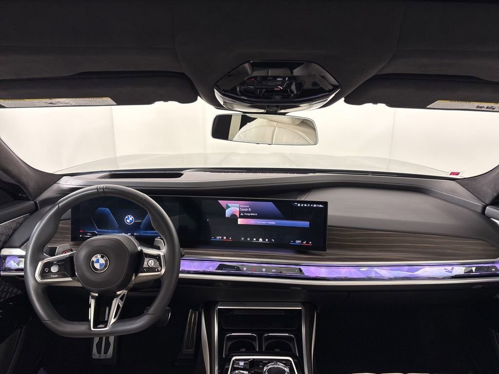 Used 2024 BMW 760i xDrive w/ Executive Package image 21