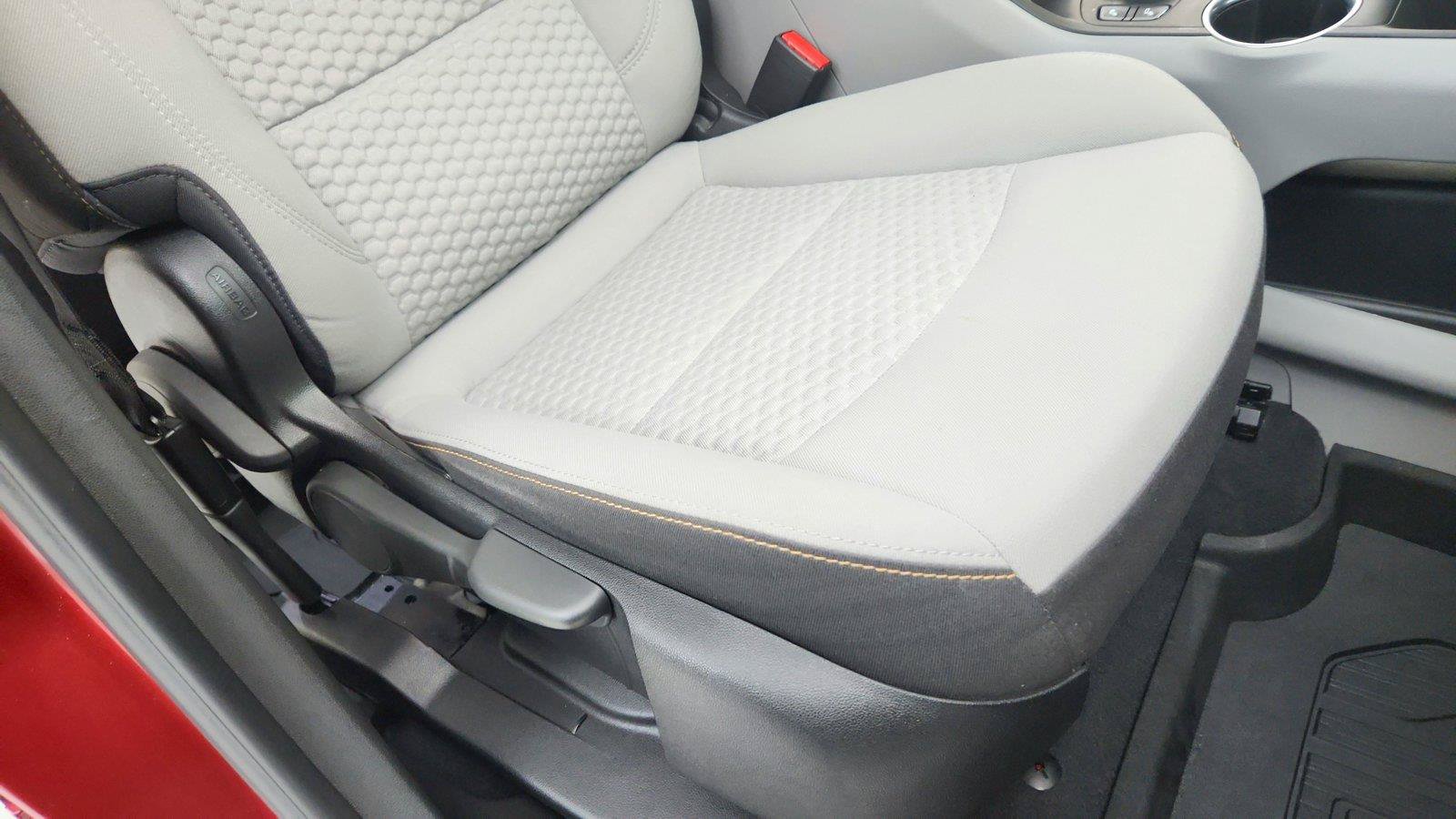 Used 2020 GMC Terrain SLE w/ Driver Convenience Package FWD image 23
