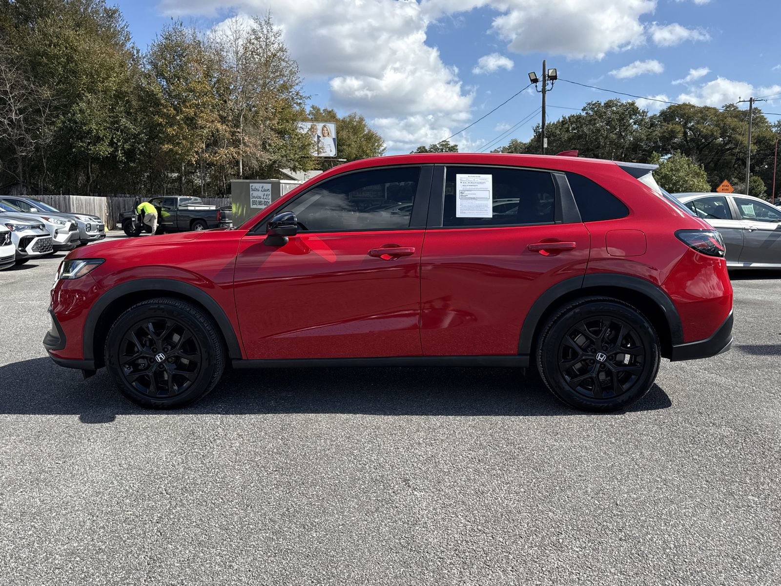 Used 2023 Honda HR-V Sport image 2