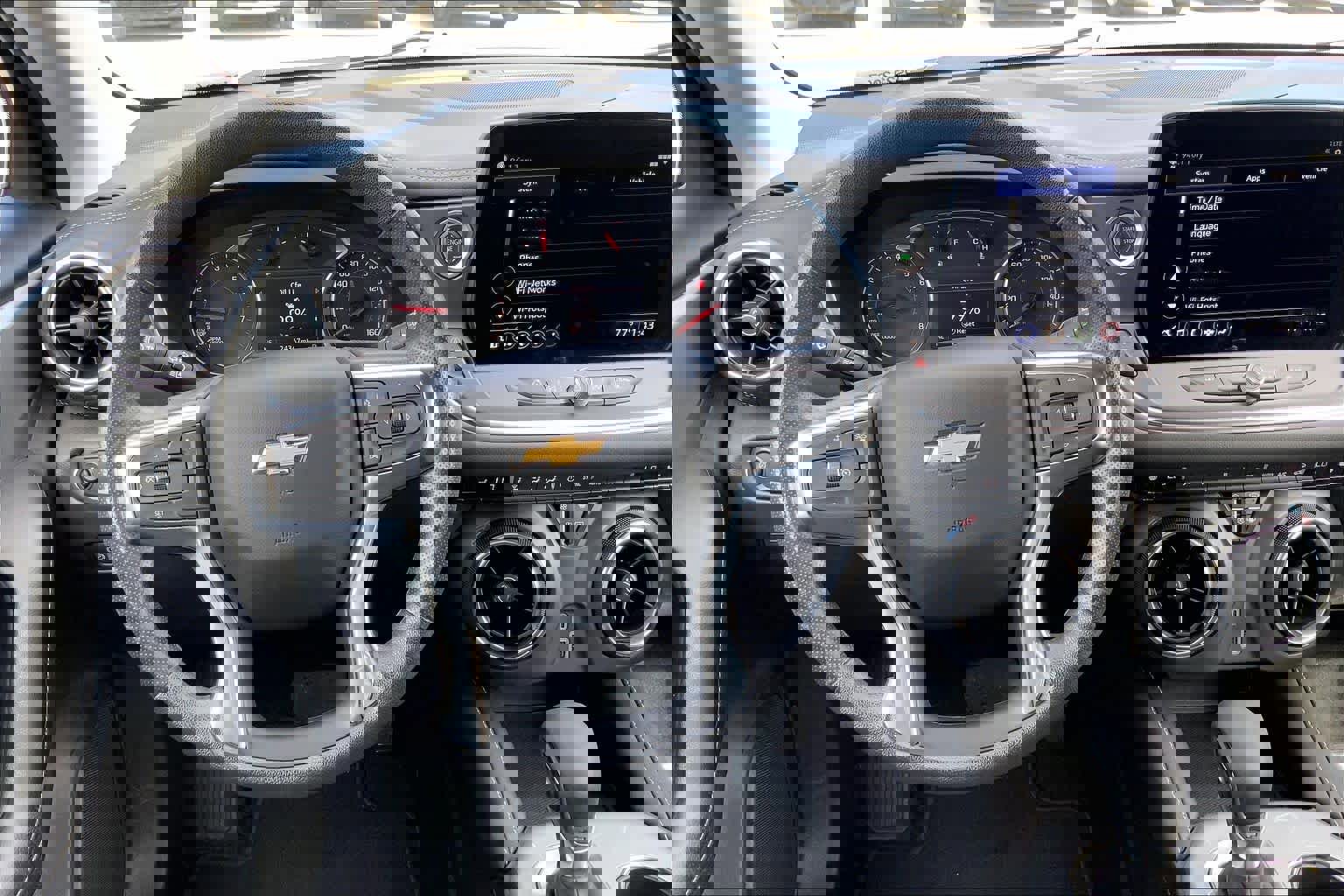 Used 2024 Chevrolet Blazer LT image 6