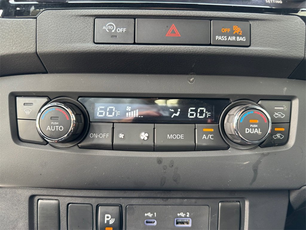 Used 2023 Nissan Frontier PRO-4X w/ Technology Package image 22