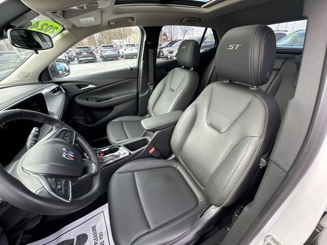 Used 2024 Buick Encore GX Sport Touring w/ Experience Buick Package image 19