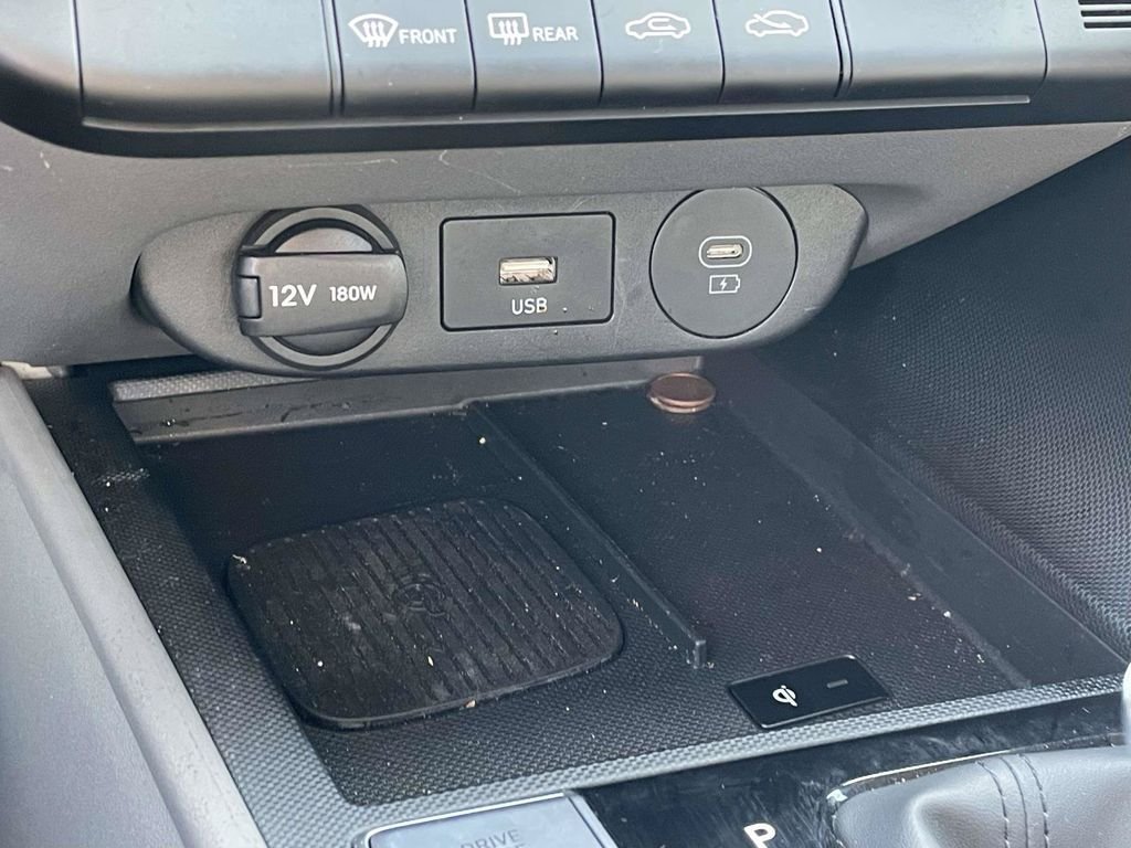 New 2025 Hyundai Elantra Sport FWD image 18