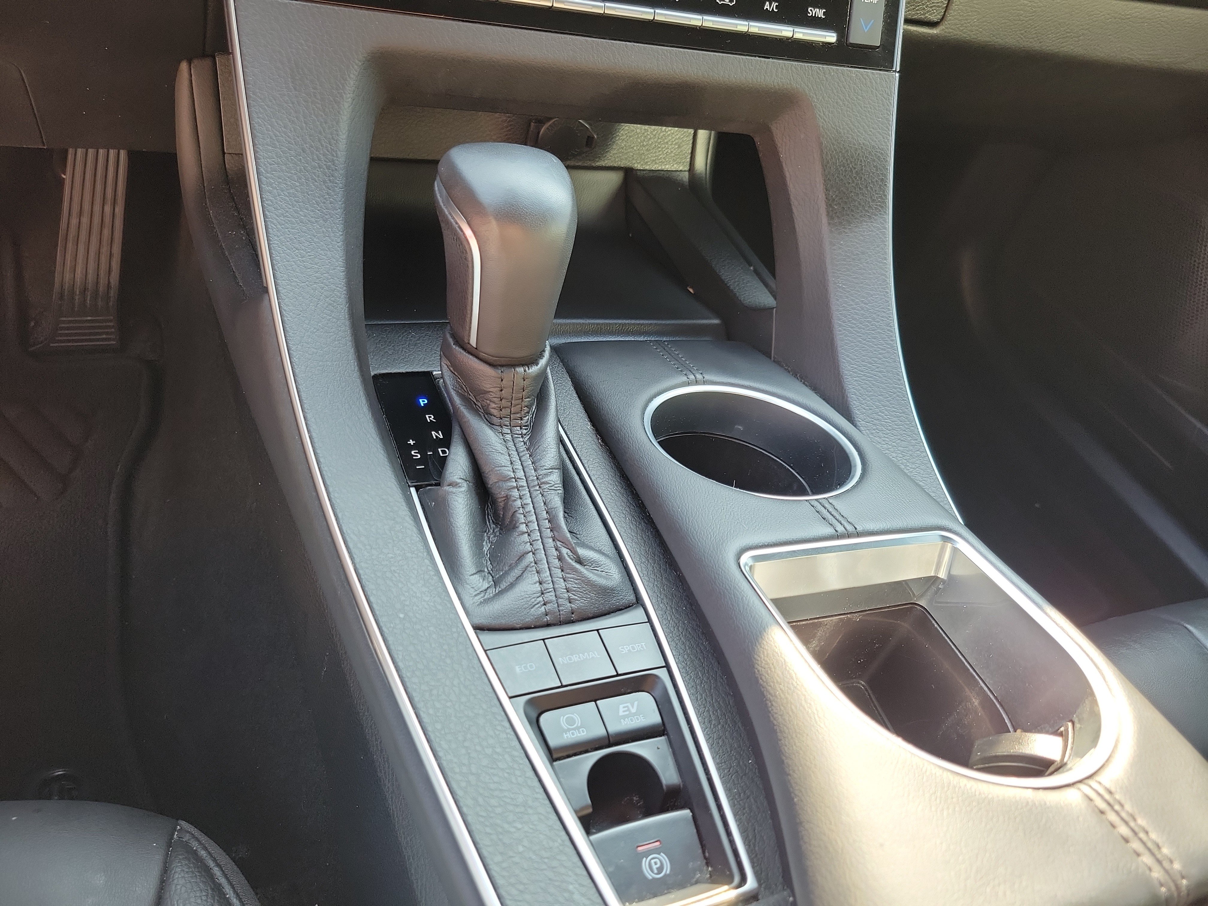 Used 2021 Toyota Avalon XLE w/ Moonroof Package FWD image 24