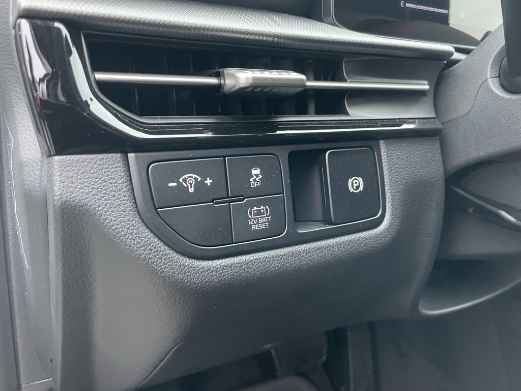 New 2026 Kia Sportage LX image 10