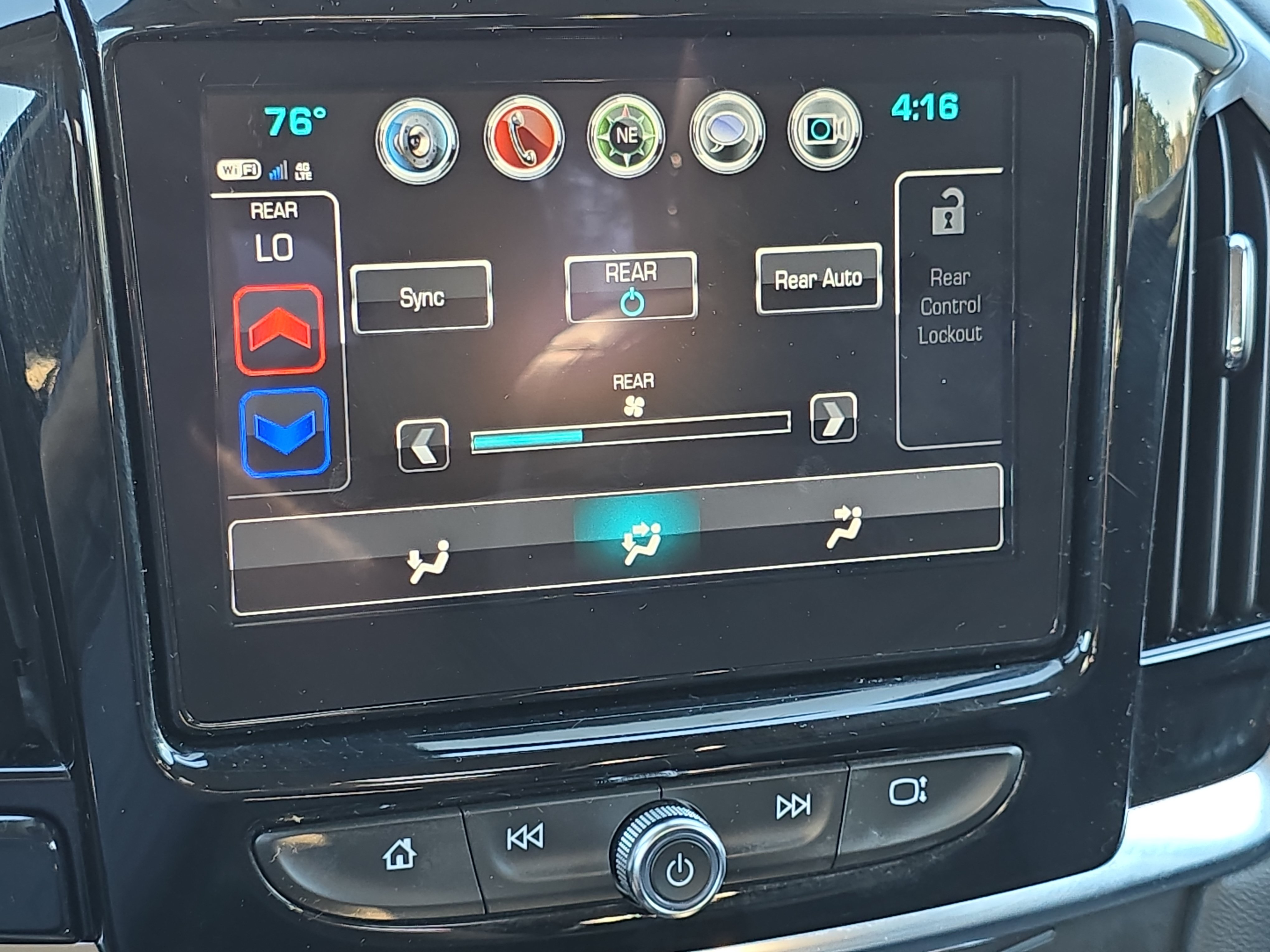Used 2019 Chevrolet Traverse LT w/ LT Premium Package AWD/4WD image 25