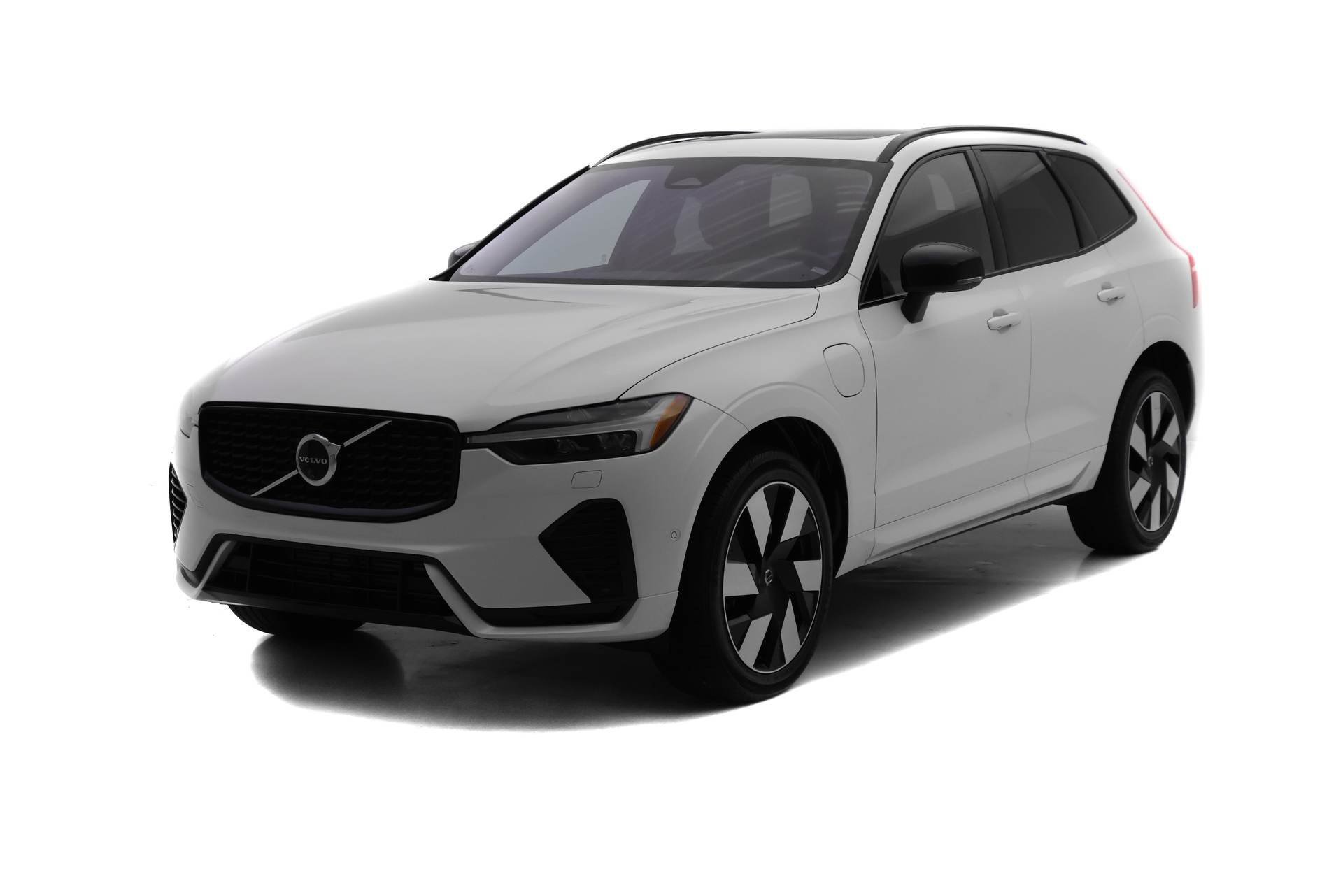 Certified 2025 Volvo XC60 T8 Plus w/ Protection Package Premier