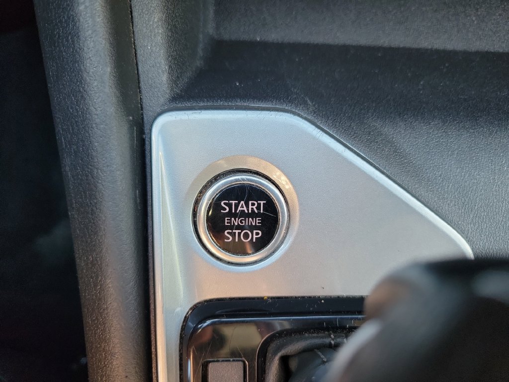 Used 2025 Nissan Altima 2.5 SV FWD image 32