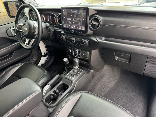 Used 2018 Jeep Wrangler Unlimited Sahara image 28