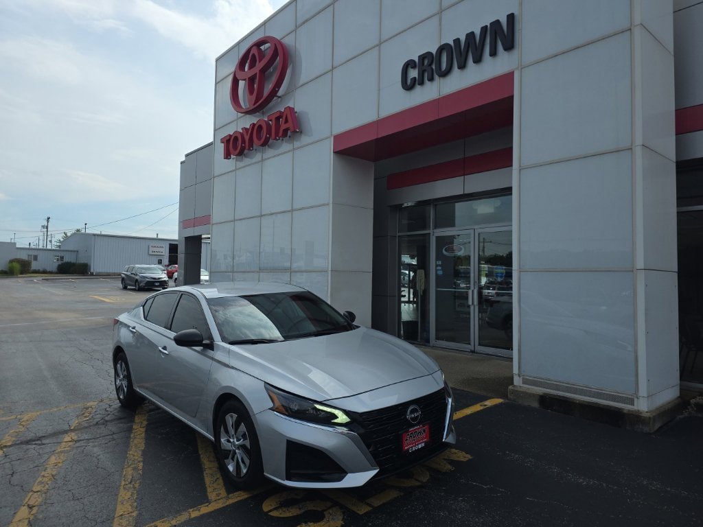 Used 2024 Nissan Altima 2.5 S FWD image 1