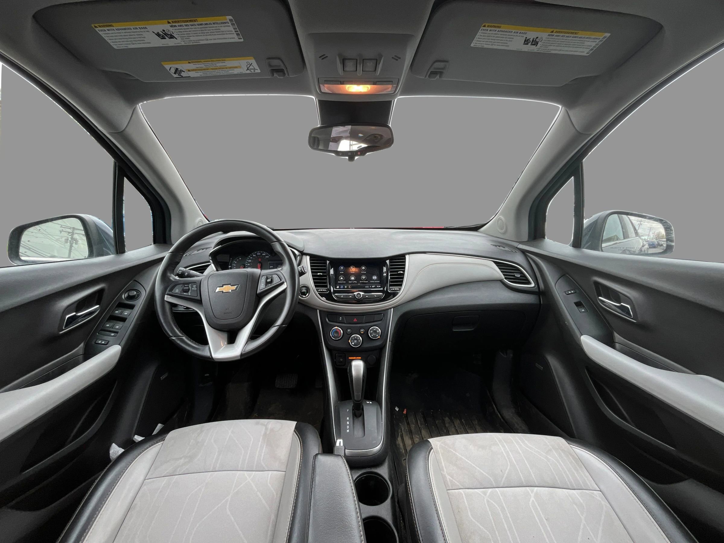 Used 2018 Chevrolet Trax LT w/ Sun & Sound Package image 22