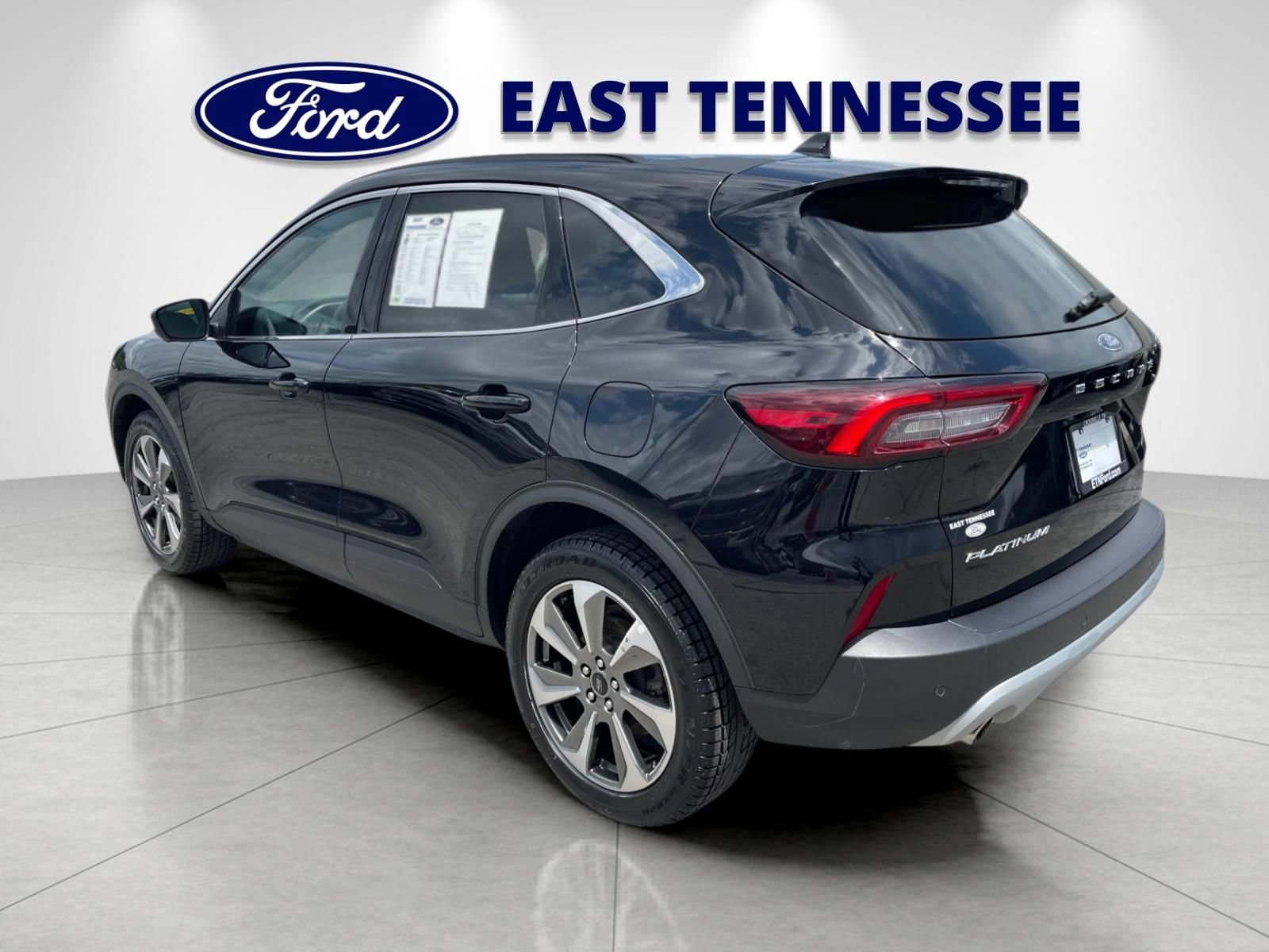 Used 2024 Ford Escape Platinum AWD/4WD image 5