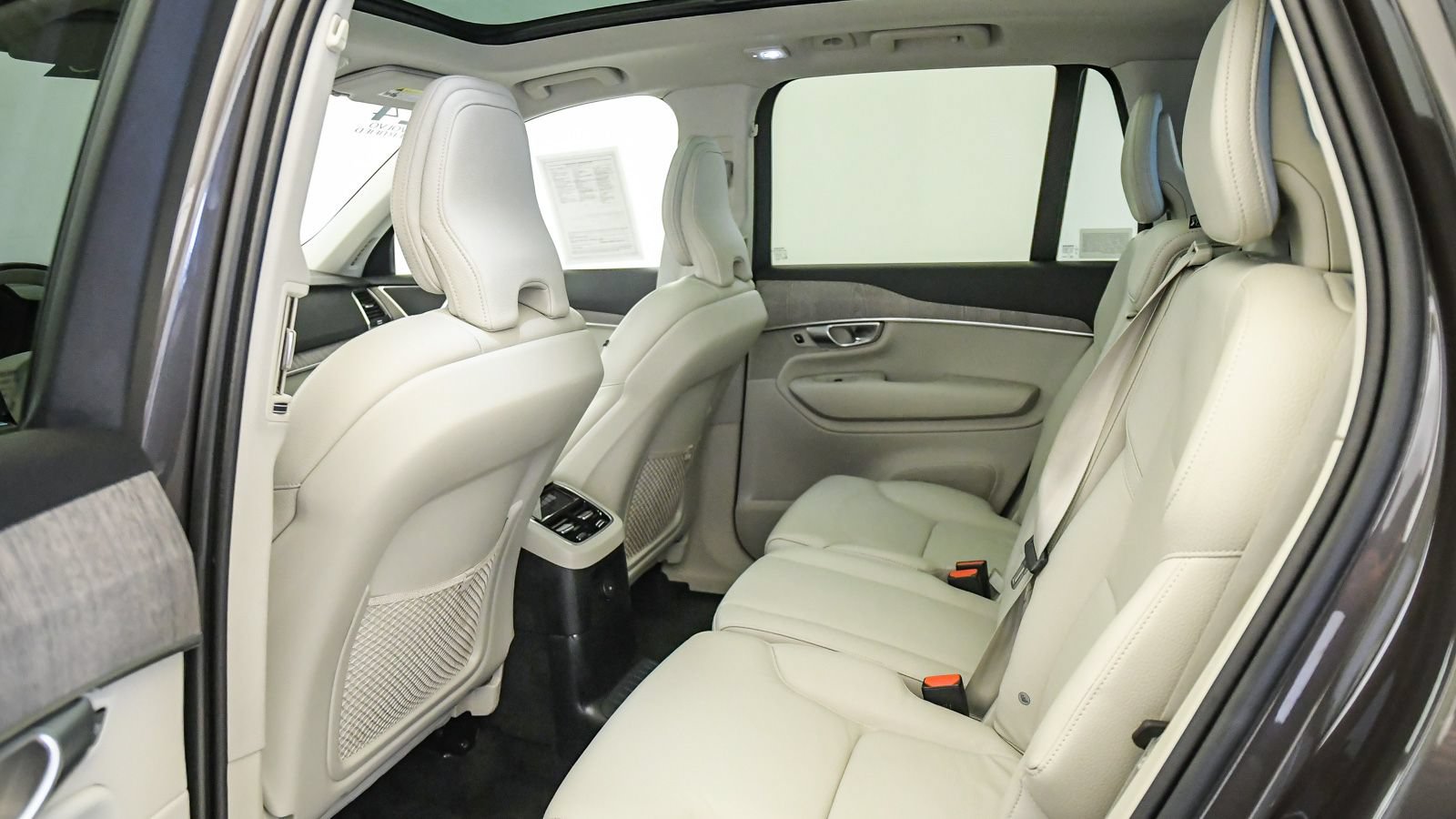 Certified 2024 Volvo XC90 T8 Core AWD/4WD image 19