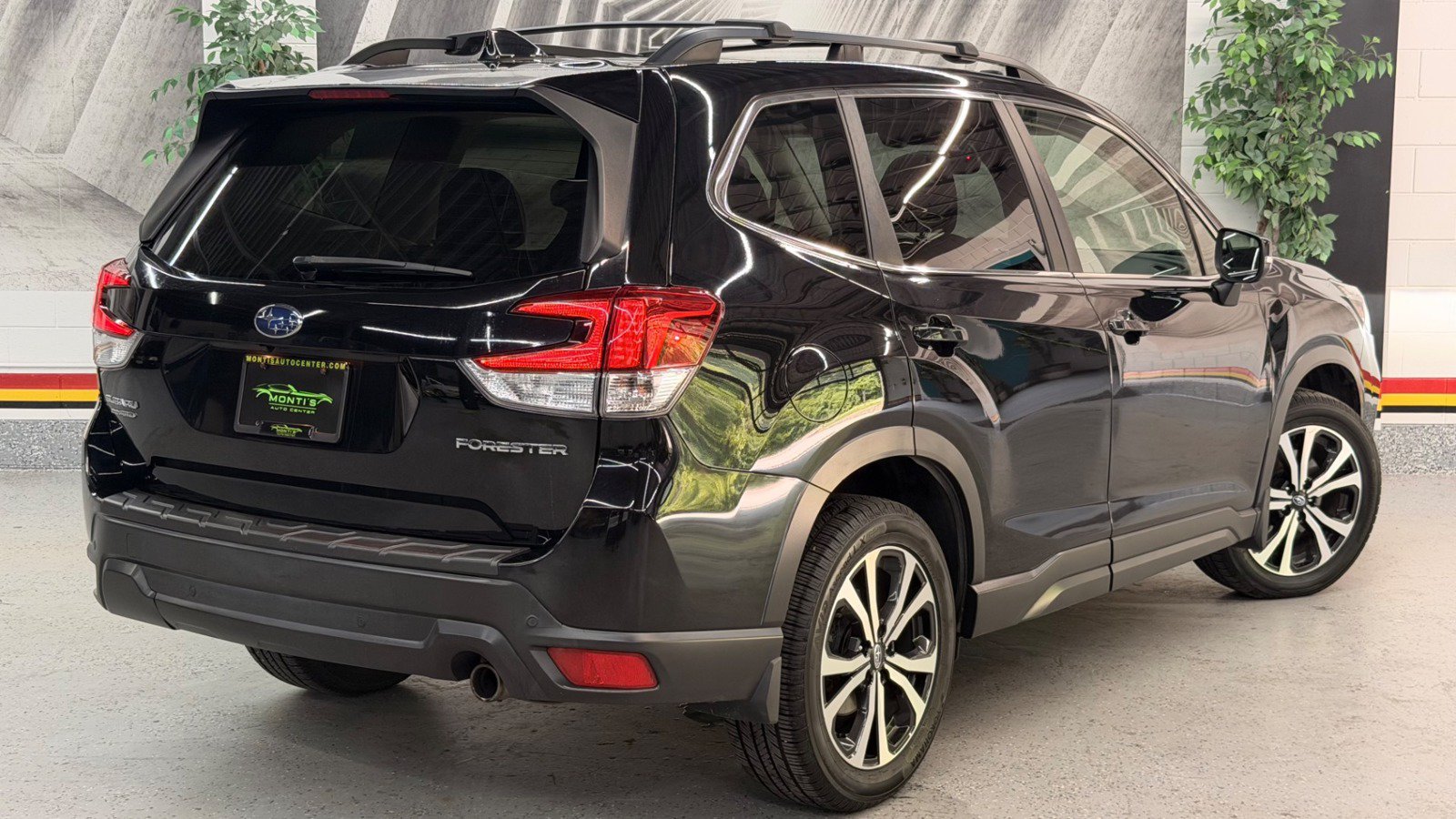 Used 2019 Subaru Forester Limited w/ Popular Package #3 AWD/4WD image 7