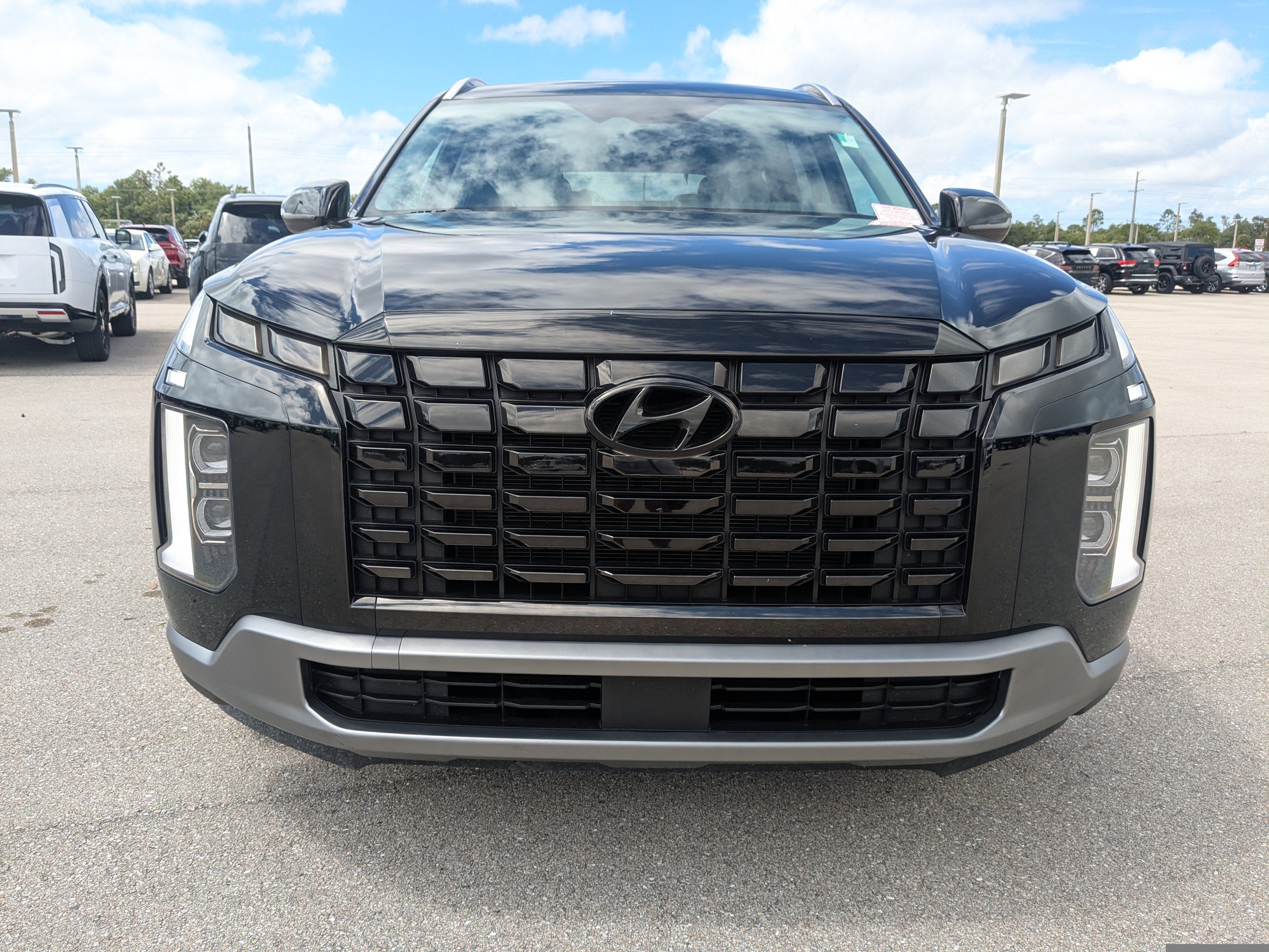 Used 2024 Hyundai Palisade SEL image 3