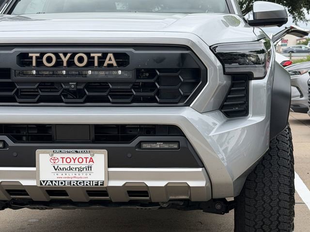 Used 2024 Toyota Tacoma 4x4 Double Cab Hybrid image 9
