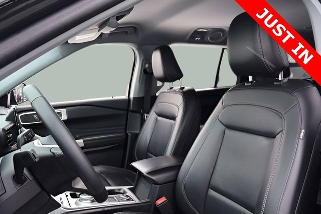 Used 2023 Ford Explorer XLT w/ Equipment Group 202A image 17