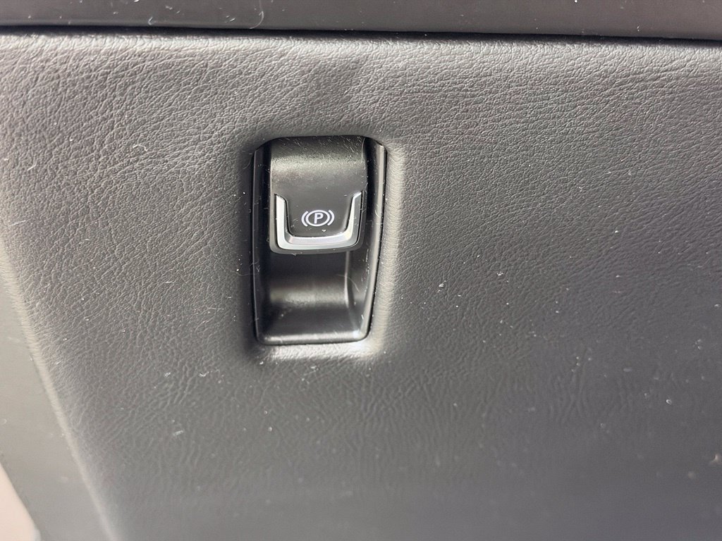 Used 2015 Cadillac Escalade ESV Premium AWD/4WD image 55