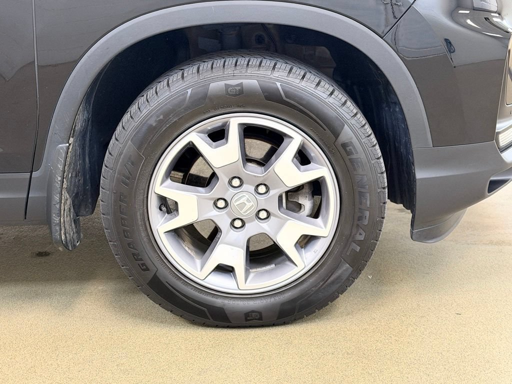 Used 2022 Honda Passport TrailSport image 5