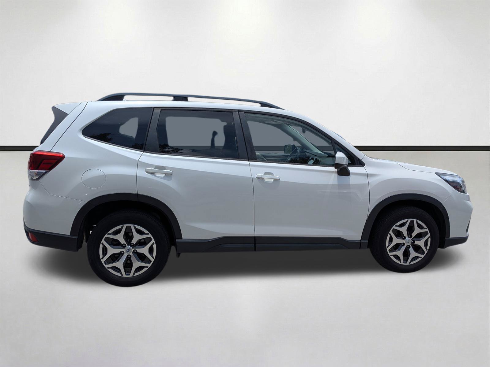 Used 2019 Subaru Forester Premium w/ Popular Package #1 AWD/4WD image 3