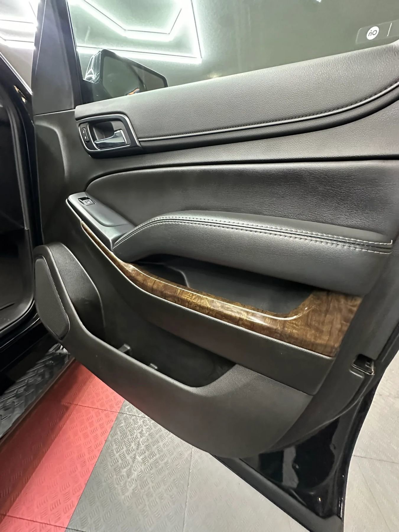 Used 2019 Chevrolet Tahoe LS RWD image 29