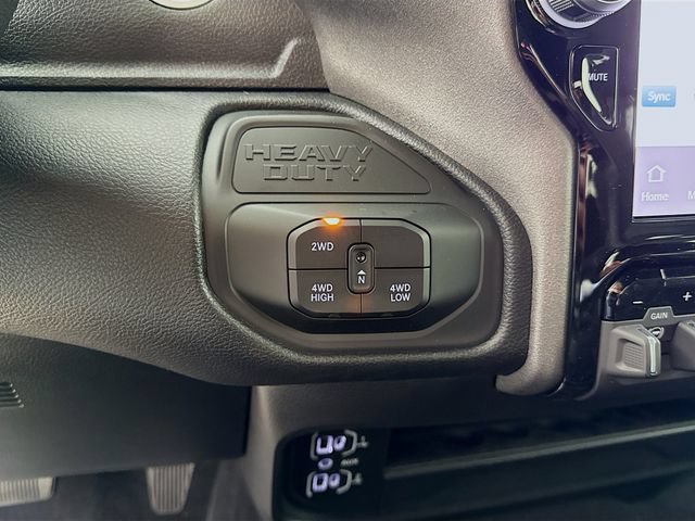 New 2026 RAM 2500 Tradesman AWD/4WD image 31