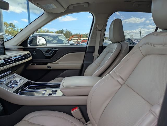 Used 2021 Lincoln Aviator Reserve w/ Equipment Group 201A image 22