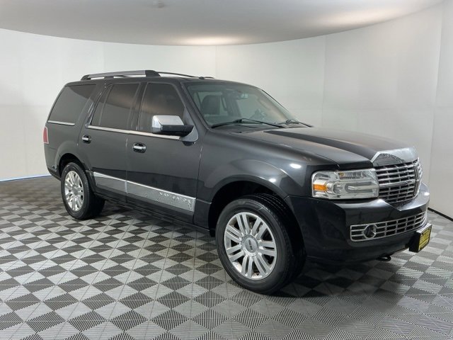 Used 2012 Lincoln Navigator Base image 3