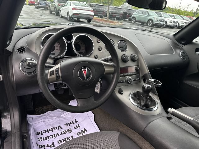 Used 2006 Pontiac Solstice Convertible w/ Power Package RWD image 12